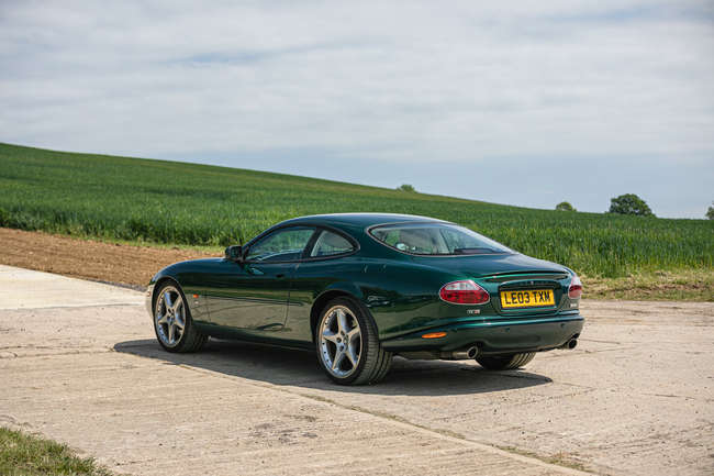 2003 Jaguar XKR 4.2 Coupé-Sold