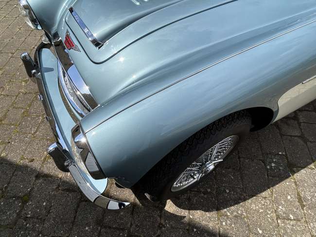 1963 Austin-Healey 3000 Mk IIA (BT7)-Sold