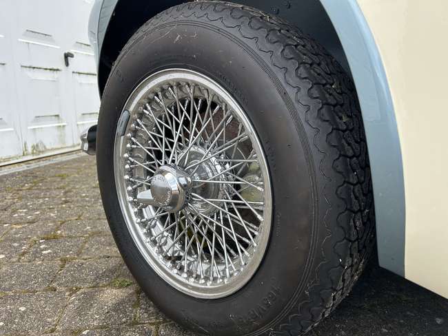 1963 Austin-Healey 3000 Mk IIA (BT7)-Sold