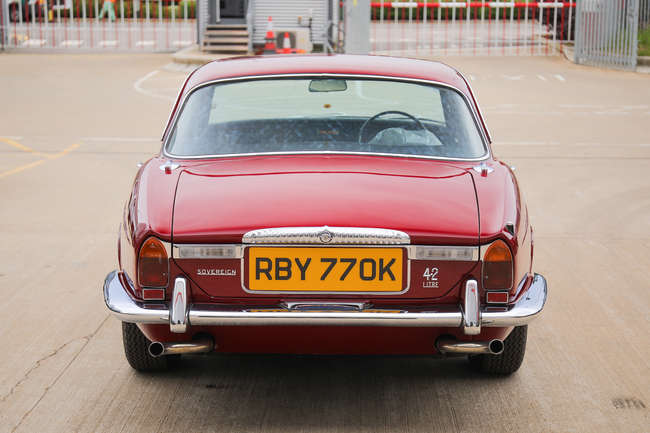 1971 Daimler Sovereign Series 1 4.2-Litre-Sold