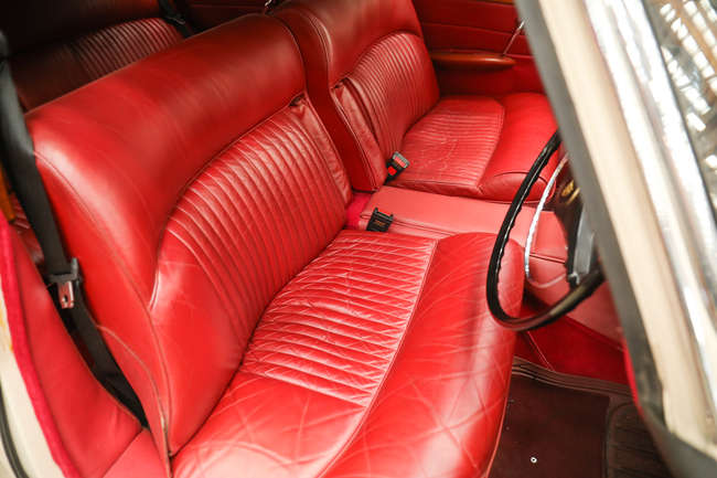 1966 Jaguar MK X Saloon-Sold