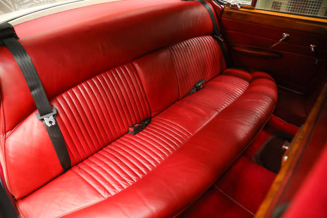 1966 Jaguar MK X Saloon-Sold