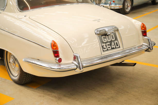1966 Jaguar MK X Saloon-Sold