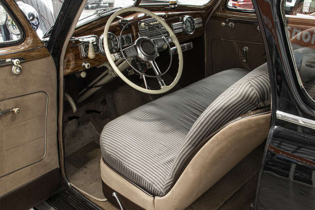 1946 Pontiac Streamliner 2-Door Coupe-Sold