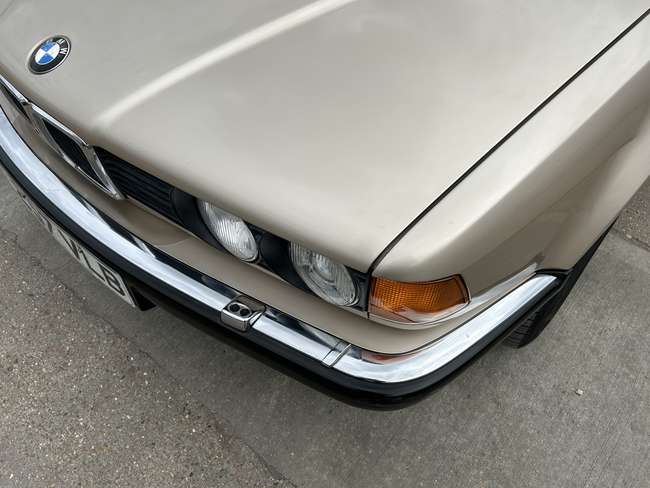 1993 BMW 730i SE (E32) Saloon-Sold