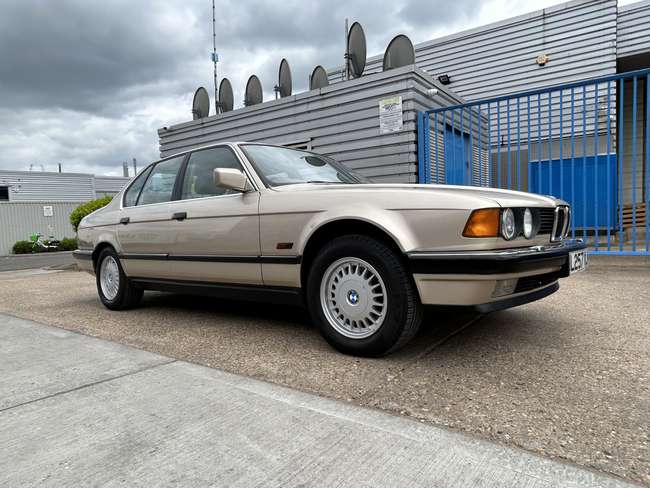 1993 BMW 730i SE (E32) Saloon-Sold