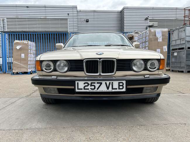1993 BMW 730i SE (E32) Saloon-Sold