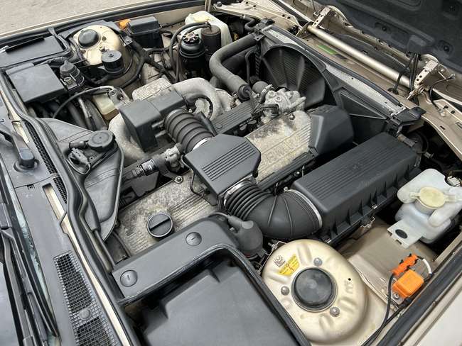 1993 BMW 730i SE (E32) Saloon-Sold