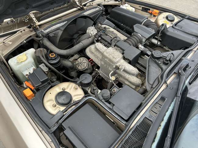 1993 BMW 730i SE (E32) Saloon-Sold