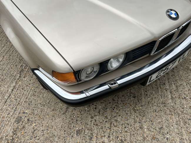 1993 BMW 730i SE (E32) Saloon-Sold