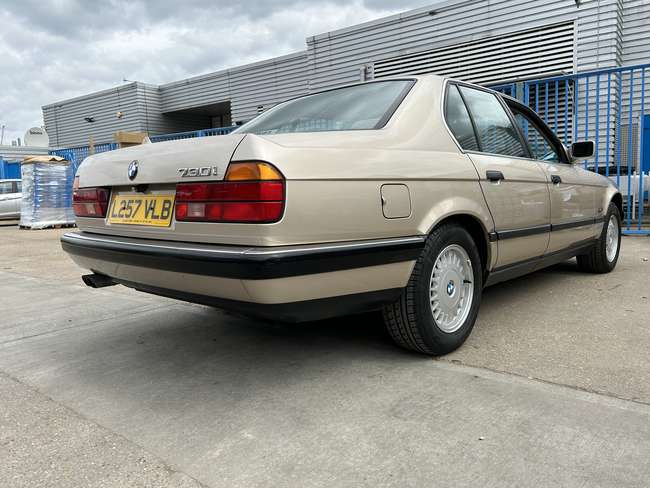 1993 BMW 730i SE (E32) Saloon-Sold