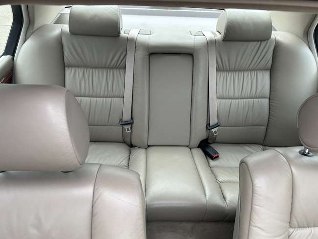 1993 BMW 730i SE (E32) Saloon-Sold