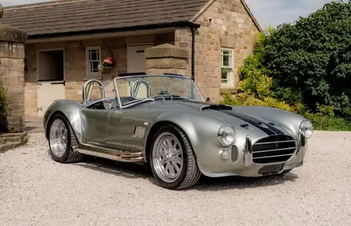 Photo 1 of 1 of 2014 AK 427 Cobra