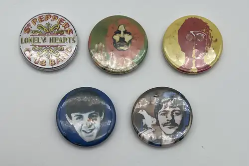 Set of Fine and Original Beatles Lapel Badges-For Sale