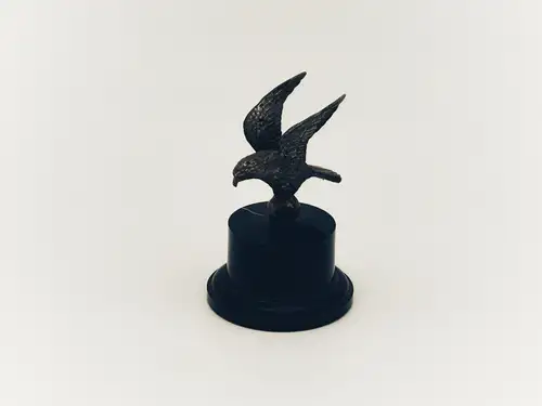 A 1920s 'Winged Eagle' Accessory Mascot-For Sale