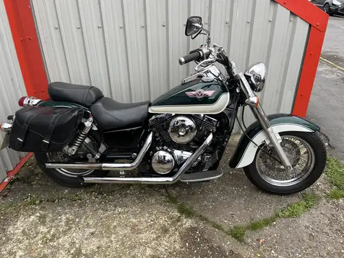 Iconic Auctioneers | The Iconic Motorcycle Sale at the NEC Classic Iconic Auctioneers | The Iconic Motorcycle Sale at the NEC Classic