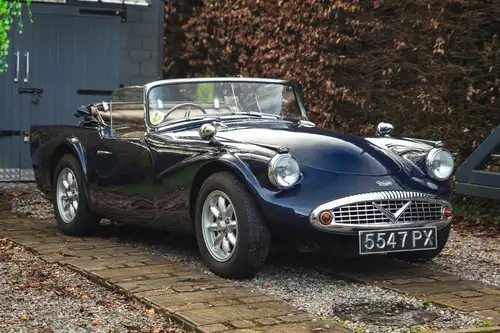Photo 1 of 1 of 1960 Daimler Dart SP250 A-Spec with Hardtop