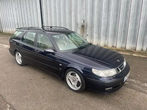 Photo 1 of 1 of 2000 Saab 9-5 Aero HOT SportWagon