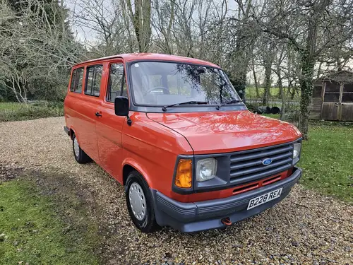 1985 Ford Transit Mk2 Custom 2.0 Minibus 11 seater - 22,739 -Sold