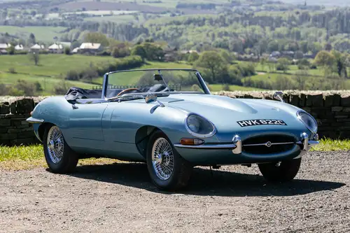 Photo 1 of 1 of 1965 Jaguar E-Type 4.2-Litre Series I Roadster with Hardtop