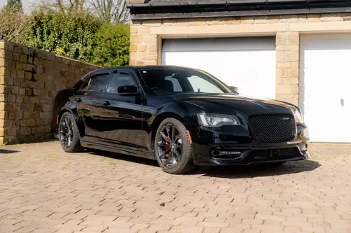 Photo 1 of 1 of 2017 Chrysler 300 SRT8 6.4L