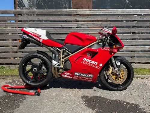 2000 Ducati 916 Carl Fogarty Replica 996cc