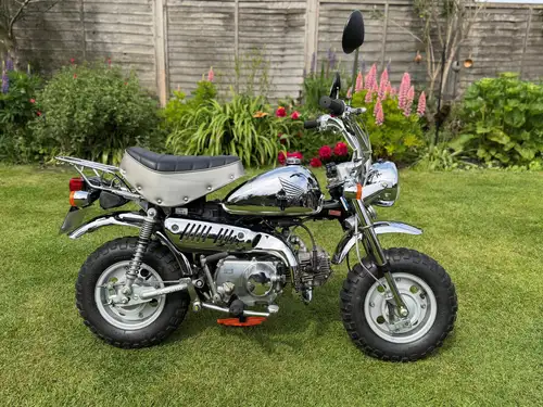 For Sale | 2004 Honda Z50 Chrome Limited Edition Monkey 49cc-For Sale