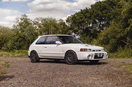 Photo 1 of 1 of 1992 Mazda 323 GT-R