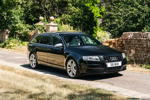 Photo 1 of 1 of 2007 Audi S6 5.2 V10 Avant