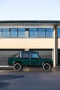 2005 Land Rover 110 TD5 Double Cab XS-Sold