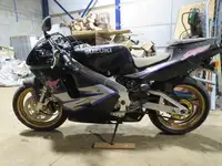 1993 Suzuki RGV250P 249cc-Sold