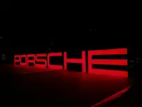 L lg dA uminiumdSl m dd'Polsch '- ty  dI  umin t dd ign-Sold    