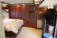 2007 Fleetwood Revolution 40 LE Full Wall Slide Out-For Sale