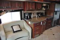 2007 Fleetwood Revolution 40 LE Full Wall Slide Out-For Sale