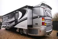 2007 Fleetwood Revolution 40 LE Full Wall Slide Out-For Sale