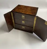 Figured Mahogany Cuban Cigar Humidor