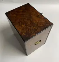 Figured Mahogany Cuban Cigar Humidor