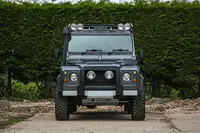 2002 Land Rover Defender 110 TD5 Double-Cab 2.5L-For Sale