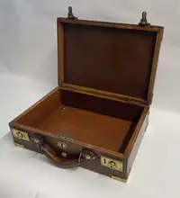 Dispatch Case Bearing the Insignia of the Royal Rifle Corps