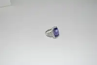 Stunning 7.75ct Tanzanite and Diamond Ring