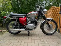 BSA A65 Lightning 654cc-Sold