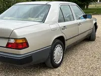 1986 Mercedes-Benz 300E Saloon (W124)-Sold