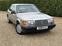 1986 Mercedes-Benz 300E Saloon (W124)-Sold