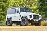 2015 Land Rover Defender 90 County 2.2-litre #002 GYRO Editi-Sold