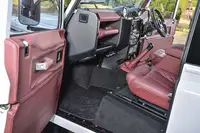 2015 Land Rover Defender 90 County 2.2-litre #002 GYRO Editi-Sold