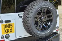 2015 Land Rover Defender 90 County 2.2-litre #002 GYRO Editi-Sold