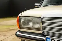 1985 Mercedes-Benz 230E (W123) Saloon-Sold