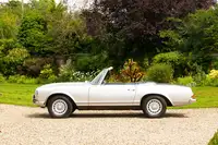 1969 Mercedes-Benz 280SL Pagoda (W113)-Sold