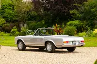 1969 Mercedes-Benz 280SL Pagoda (W113)-Sold
