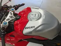 2023 Ducati Panigale V4R 998cc-For Sale